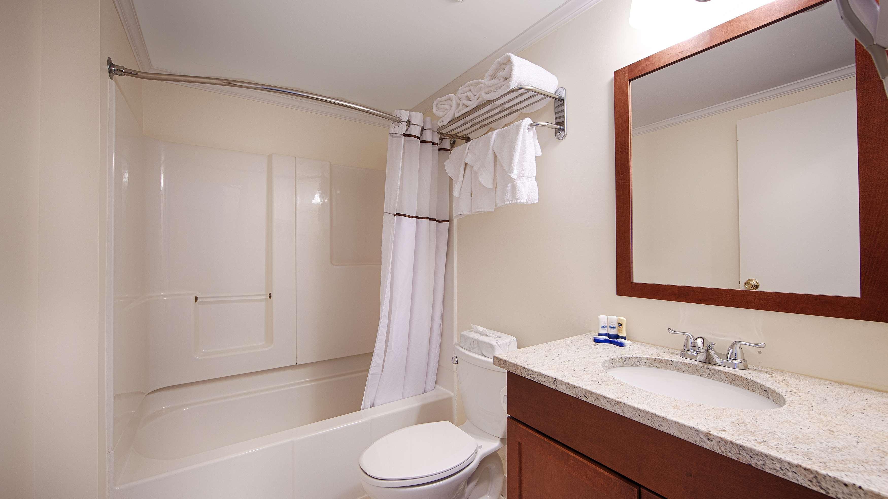 Best Western Adams Inn Quincy-Boston Exterior photo